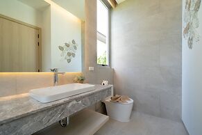 Modern Open Design 4BR Pool Villa Mina