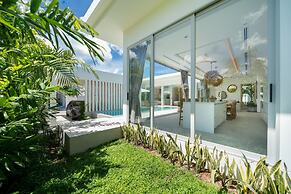 Modern Open Design 4BR Pool Villa Mina