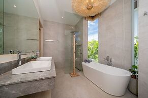 Modern Open Design 4BR Pool Villa Mina