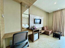 TBS Sea View - Full AC- Pool & Breakfast