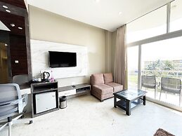 TBS Sea View - Full AC- Pool & Breakfast