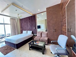 TBS Sea View - Full AC- Pool & Breakfast