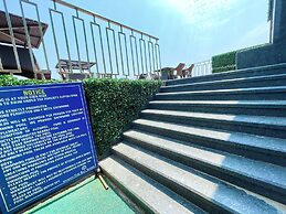 TBS Sea View - Full AC- Pool & Breakfast