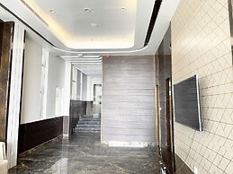 TBS Sea View - Full AC- Pool & Breakfast