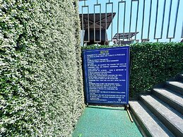 TBS Sea View - Full AC- Pool & Breakfast