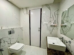 TBS Sea View - Full AC- Pool & Breakfast