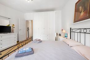 Lucca Old Town Apartment