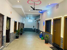 Goroomgo Raghunandan Guest House Ayodhya