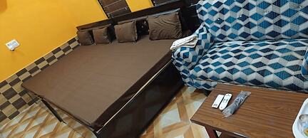 Goroomgo Raghunandan Guest House Ayodhya