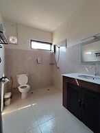 Amazon Central Hotel