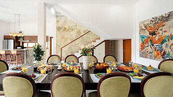 Villa Latima by Villa Finder