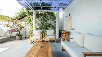 Villa Latima by Villa Finder