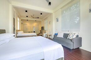 Three Hearts Guesthouse