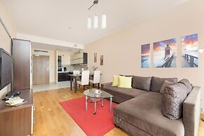 Apartment With Outdoor Gym by Renters