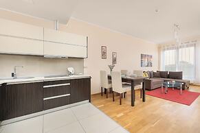 Apartment With Outdoor Gym by Renters