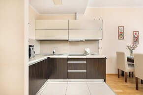 Apartment With Outdoor Gym by Renters