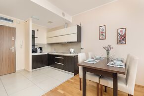 Apartment With Outdoor Gym by Renters