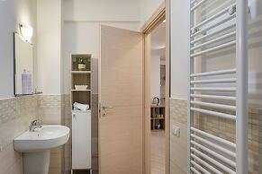 Comfy Apartment Near the Harbor