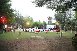 Bento The Roar Resort.