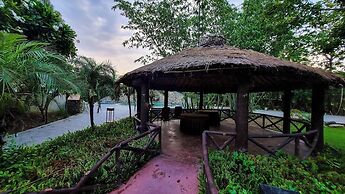 Bento The Roar Resort.