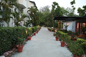 Bento The Roar Resort.