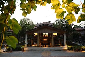 Bento The Roar Resort.