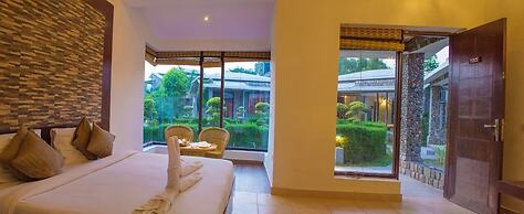 Bento The Roar Resort.