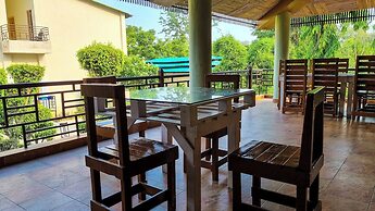 Bento The Roar Resort.