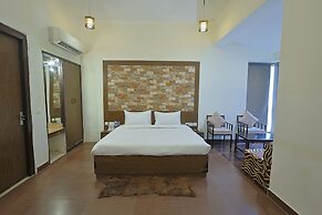 Bento The Roar Resort.