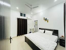 Goroomgo Ashoka Aashram Homestay Ayodhya