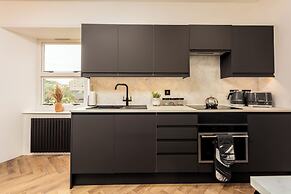 Wellington Lodge - Donnini Apartments