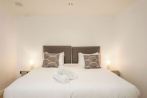 Wellington Lodge - Donnini Apartments