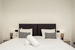 Wellington Lodge - Donnini Apartments