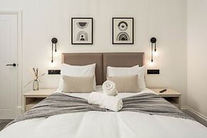 Wellington Lodge - Donnini Apartments