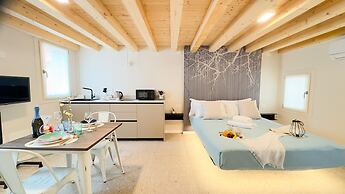 Graceful Apartments - Purgatory Apartment