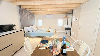 Graceful Apartments - Purgatory Apartment