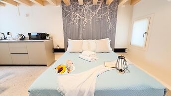 Graceful Apartments - Purgatory Apartment