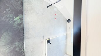 Graceful Apartments - Hell Apartment