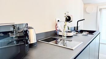 Graceful Apartments - Hell Apartment