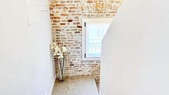 Graceful Apartments - Hell Apartment