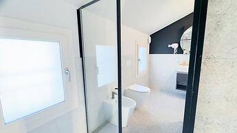 Graceful Apartments - Hell Apartment