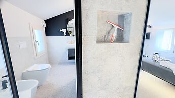 Graceful Apartments - Hell Apartment