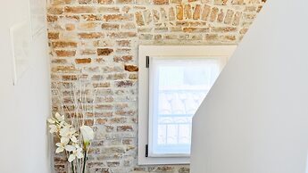 Graceful Apartments - Hell Apartment