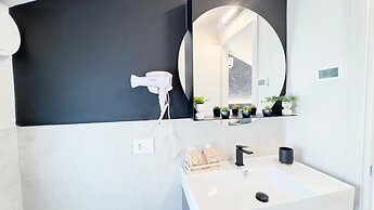 Graceful Apartments - Hell Apartment