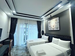 Galang Hotel