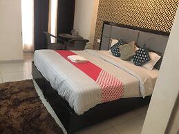 Goroomgo Himalayan Guest House Solan