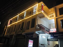 Goroomgo Himalayan Guest House Solan