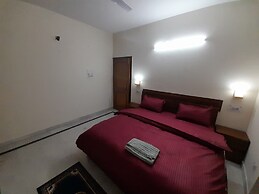 Goroomgo Himalayan Guest House Solan