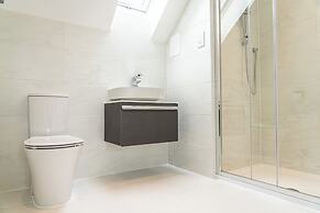 3 Bedroom 3.5 Bathroom House Chichester