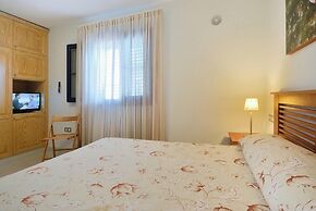 Immaculate 2-bed Apartment No 5 in Playa Blanca